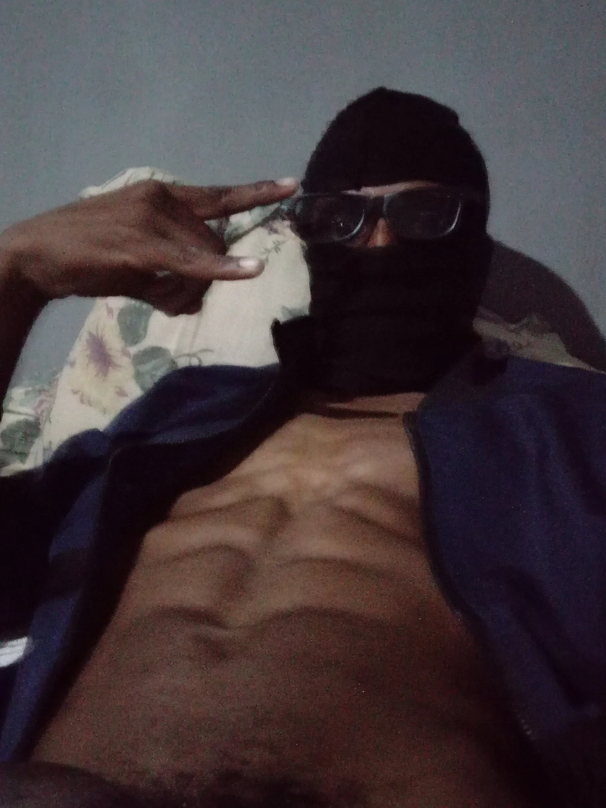 SharmudaBond Foto en Tendencia 9104