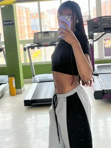 esmeralda-bk Gym time 😏💦 Bilde