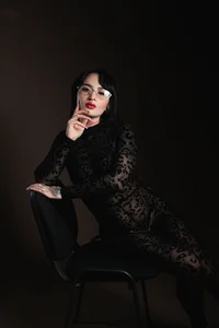 🔥 Too Hot To Scroll Past od MadissonPaytonnn  2 snímek