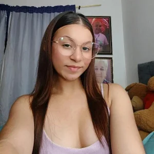 emiliarosee's XXX Nude Photo 1