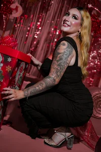 Emily_robertss 🎄🥂 Happy Holidays! 🎄🥂 Bilde 5