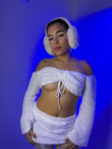 Annavic__ ✨ Winter Tease Pic 3