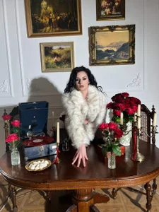 bigJuicyPussy Valentine's Day from Issa Gambar