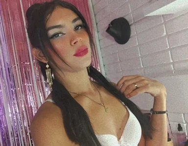 Alahia_Rodriguez flirting moment Pic 4