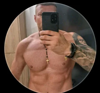 Public od Satur1984xxx  2 snímek