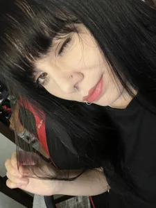 alicehollywood Public зображення 2