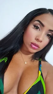 MarianaaSantos 💚💛 Pic