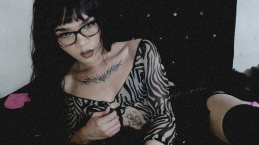 MonieeDolly play with me Foto 5