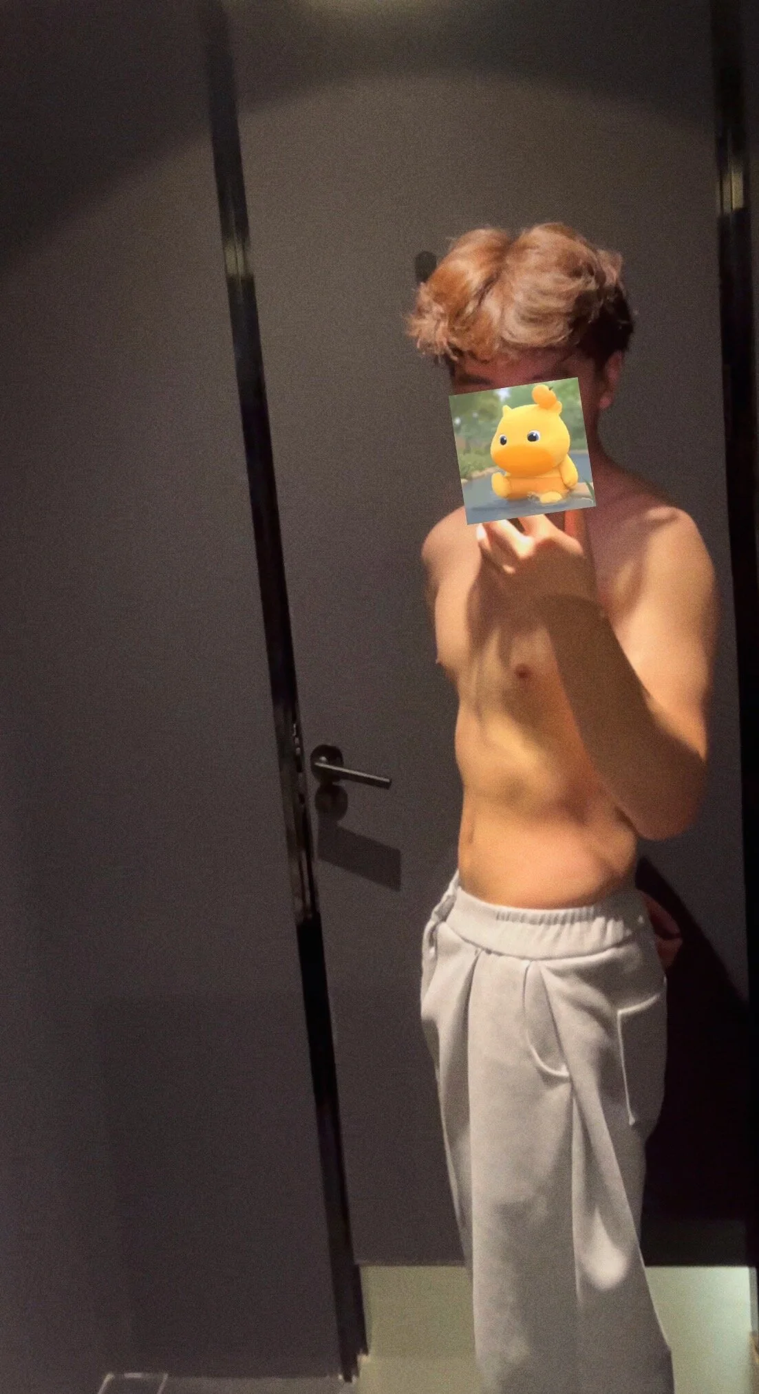 Ảnh Thịnh Hành của GagedBanknote 8105