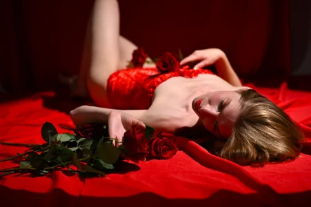 YourSuperModel LADY IN RED Εικόνα 9