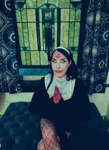 2feral: Public ( 3 фото)