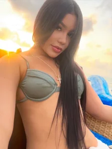 kassia_kim Hot Vacations ☀️🌴 Immagine  3