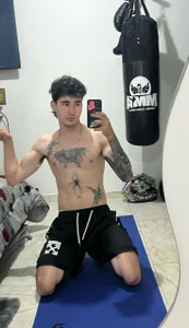 DmitriSanders Surprise Tatto 😏😋 . fénykép