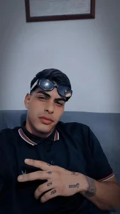 Public de hot_latinox  Imagens