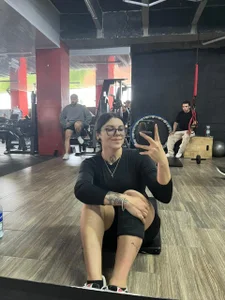 MissCharlottte_18 Gym time Pic 3