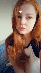 EllaStevens Public Foto 4