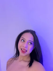 My different sides lol de charlotte_queen7  2 Imagens
