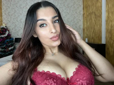 In burgundy lingerie od VallerieJones  3 snímek