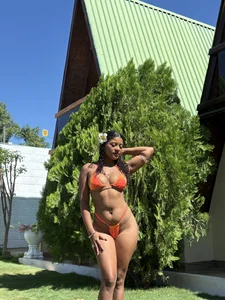 Sophia_brunette_02 summer pink Pic 2