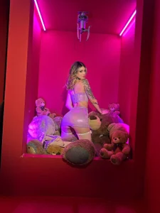 ViolettHansson Be my Valentine's 🌹🌸 사진