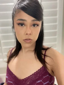 Evie-Luna Selfies Pic 2