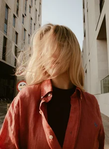 Anna_Robinson Public Gambar 2