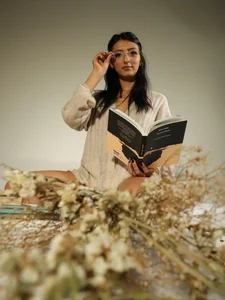 Sam-cekot Just one sexy date with me, reading a little 😈 Pic 2