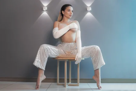 ChloePreston_ Delicate Immagine 