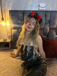 Caroline_lady_ Happy Hallowen💀👻 зображення 3