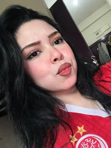 Public od Queen_Marwa_AR  2 snímek