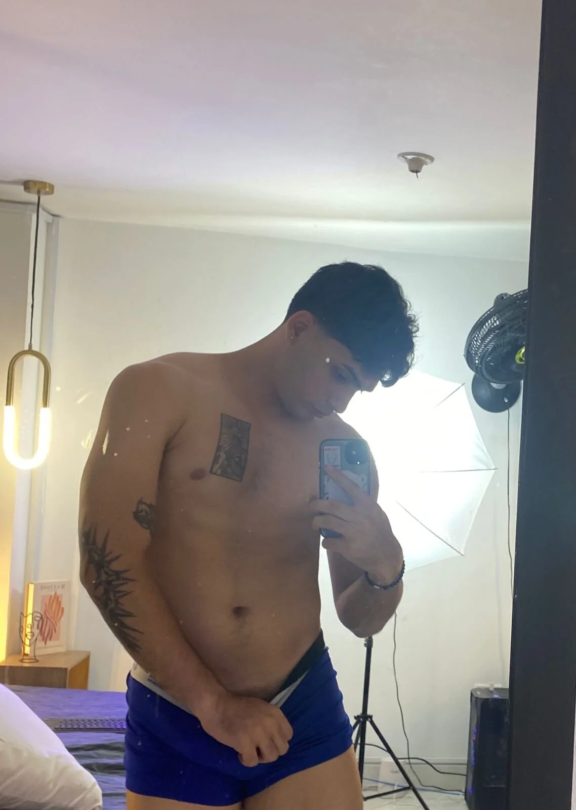 ภาพที่กำลังนิยมของ MrAdonis_  4894