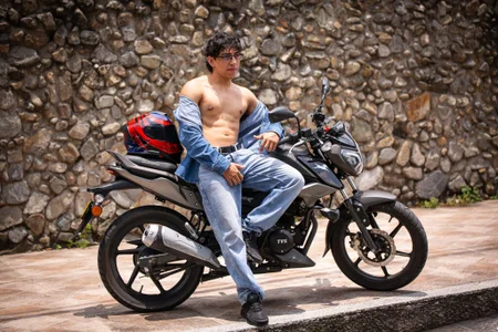 JuliaanRoss heart and biker Gambar 8