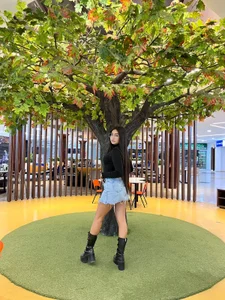 megan_bluee23 casual Pic 2