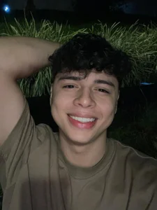 Ethan_occonorのEthan 💚の 2枚の写真