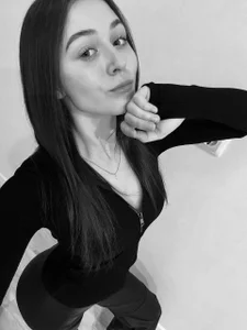 Adel_strongwomanのPublicの 3枚の写真