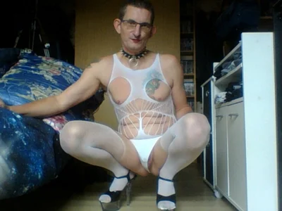 lopejosoumis kullanıcısının Pute esclave sexuelle lopette hot sexy. albümü -  fotoğraf