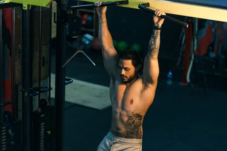 Damian_Risk Gym time Pic 6