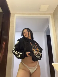 Public de MilyCortt  2 Imagens