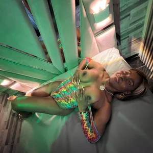 provocative black de lola_hornei Foto 6