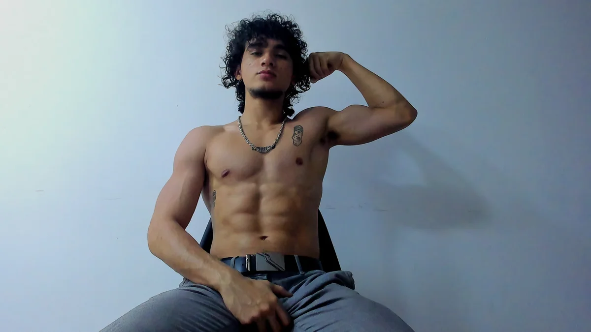 JackSavage_ Foto en Tendencia 9150