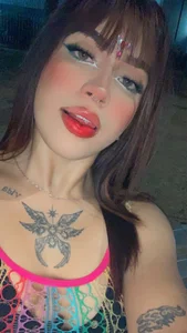 Mya_Rosue Public Foto 4