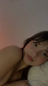 Im_yoursBb Public Pic 2