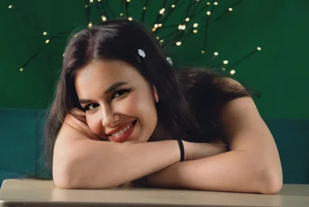 LolaButtie Casual me Immagine  2