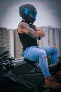 Brad_Summerのriding my motorcycleの 3枚の写真