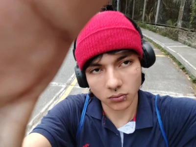 Red hat de alandelrey57  2 Imagens