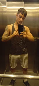 AndrewBanner Public Poză