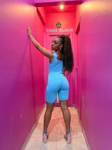 Anita_Pricee INDOOR Foto 4