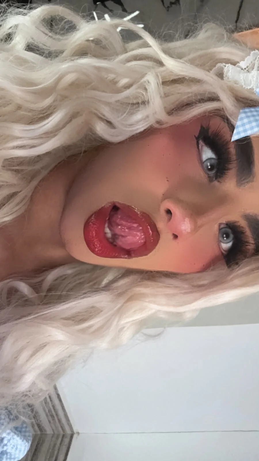 Sophia_Cambpell Trendaava kuva 795