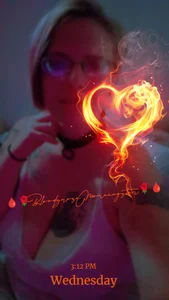 Zdjęcia sexybloodyrose Selfies:  3