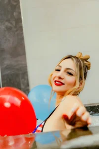 Happy HORNY 4th of July💓💙🤍🎇 de angel_vibes_ Foto